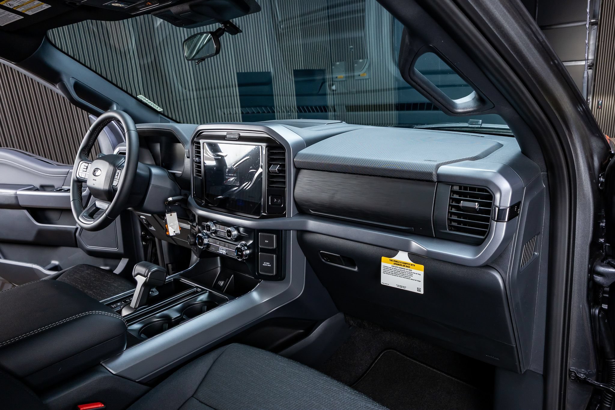 Used 2026 Ford F150 XLT w/ XLT Black Appearance Package AWD/4WD image 18