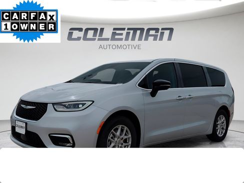Used 2024 Chrysler Pacifica Touring-L FWD image 1