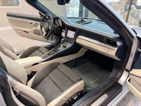 Used 2017 Porsche 911 Carrera S RWD image 24
