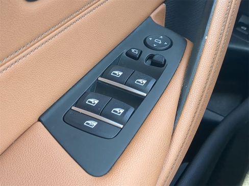 Certified 2023 BMW 530i 530i w/ M Sport Package image 26