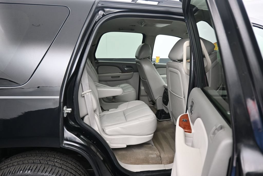 Used 2012 GMC Yukon SLT w/ SLT-2 Equipment Package RWD image 39