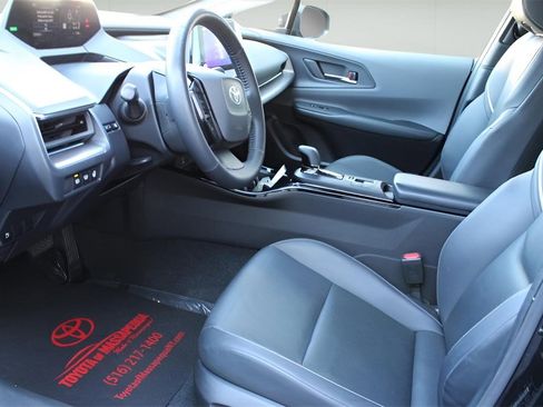 Certified 2023 Toyota Prius XLE image 7