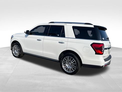 Used 2022 Ford Expedition Limited AWD/4WD image 3