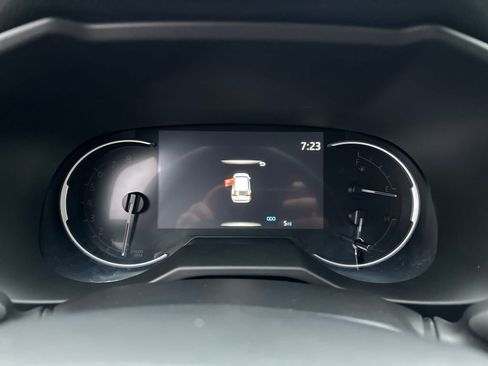 Certified 2025 Toyota RAV4 LE image 21