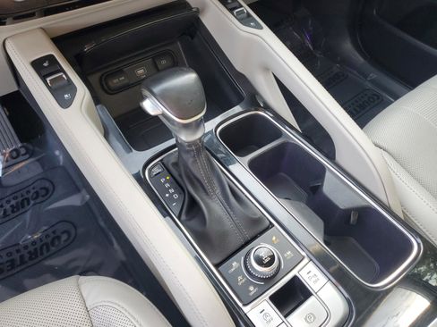 Used 2022 Kia Telluride EX w/ EX Premium Package image 27