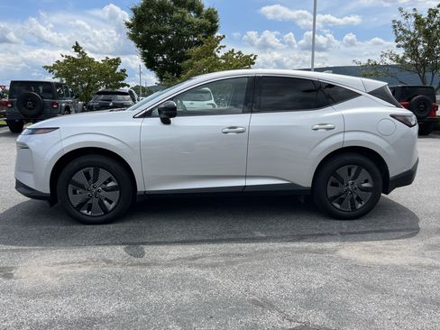 Used 2025 Nissan Murano SL AWD/4WD image 10