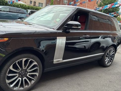 Used 2022 Land Rover Range Rover Long Wheelbase Autobiography AWD/4WD image 2