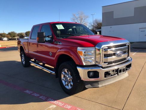Used 2014 Ford F350 Lariat w/ Lariat Interior Package image 4