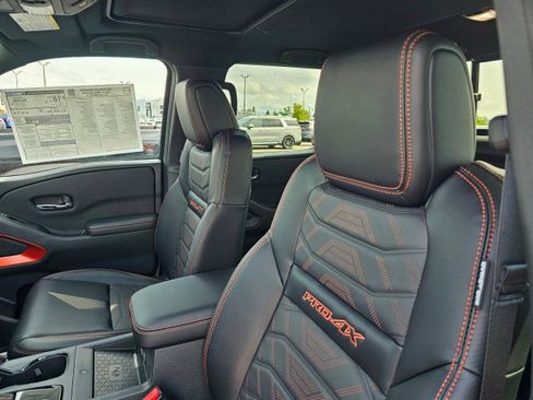 New 2025 Nissan Frontier PRO-4X w/ Pro Premium Package image 25