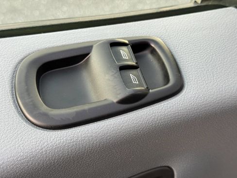 Used 2017 Ford Transit 250 148 Medium Roof image 13