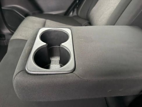 Used 2025 Nissan Rogue SV FWD image 15