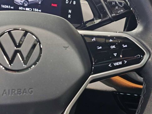 Used 2023 Volkswagen ID.4 Pro S image 26