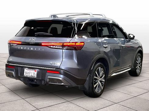 Used 2023 INFINITI QX60 Sensory w/ Vision Package AWD/4WD image 16