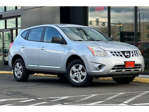 Used 2013 Nissan Rogue S image 2