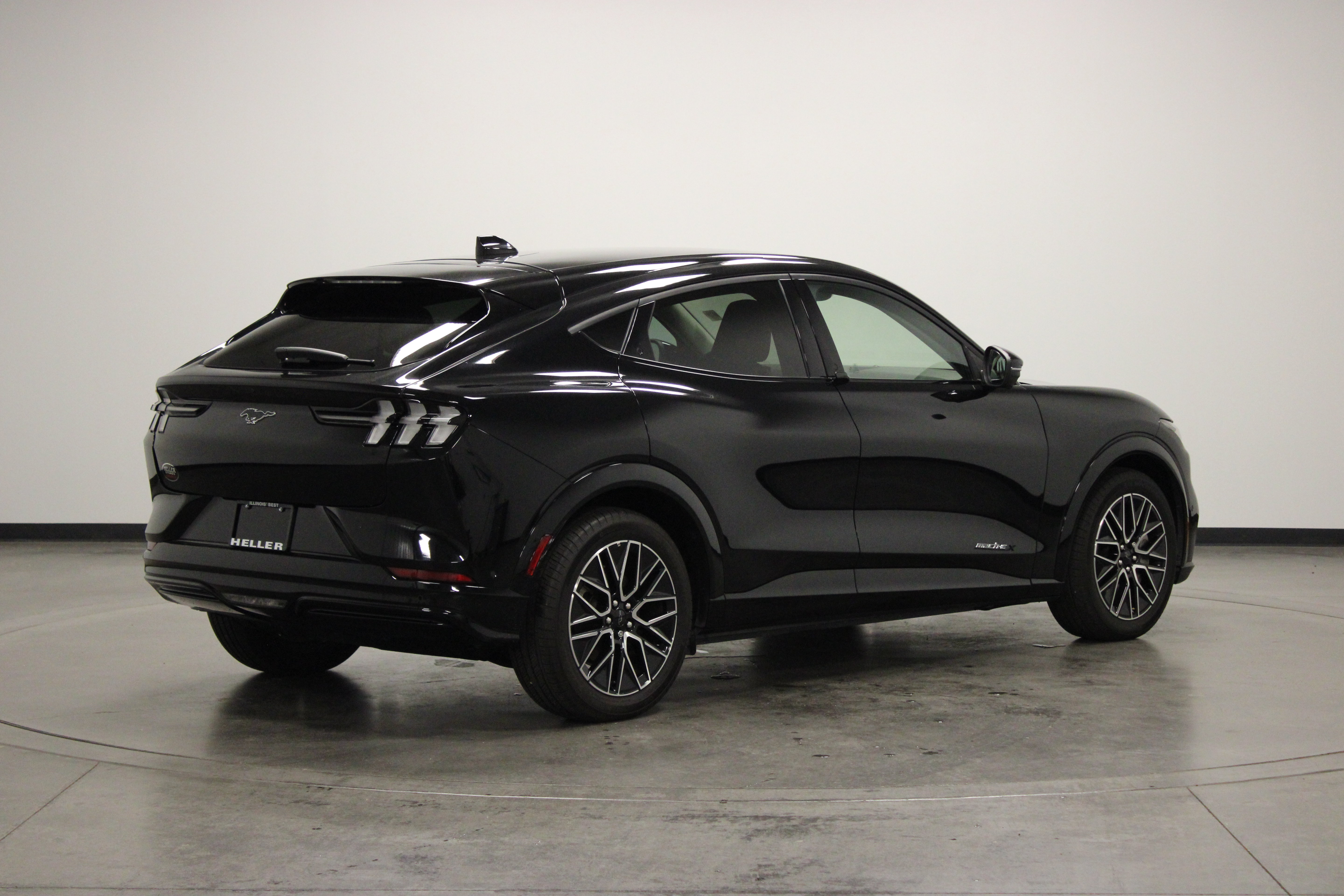 Used 2024 Ford Mustang Mach-E Premium RWD image 8