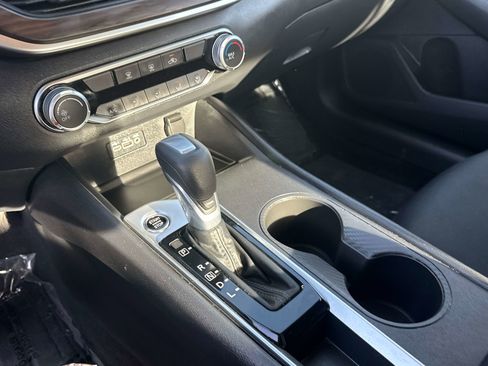 Used 2025 Nissan Altima 2.5 SV image 20