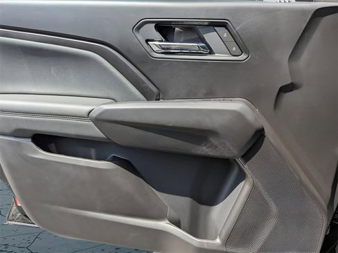 New 2026 GMC Canyon Elevation w/ Convenience Package image 12