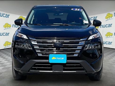 Used 2024 Nissan Rogue S AWD/4WD image 2