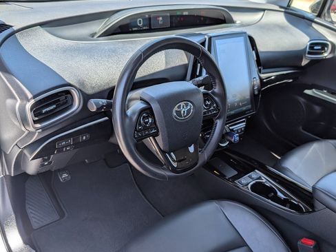 Used 2021 Toyota Prius Prime XLE FWD image 14