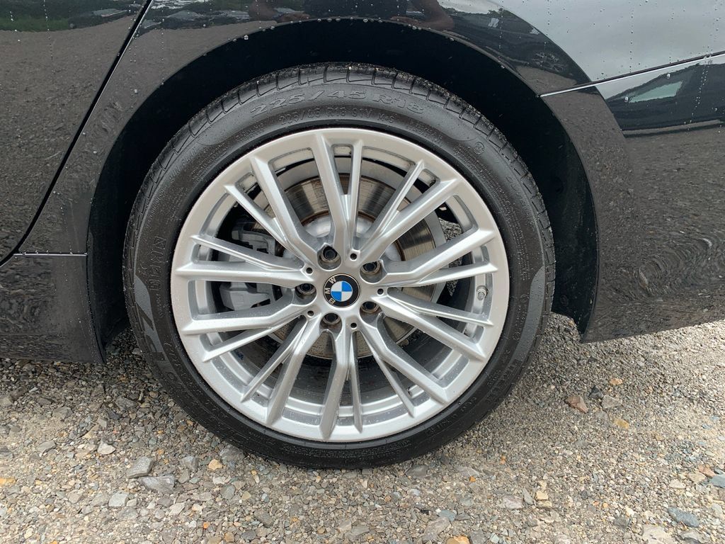 Used 2023 BMW 330i Sedan RWD image 10