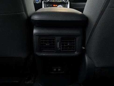 Used 2020 Toyota RAV4 XLE w/ Convenience Package AWD/4WD image 12