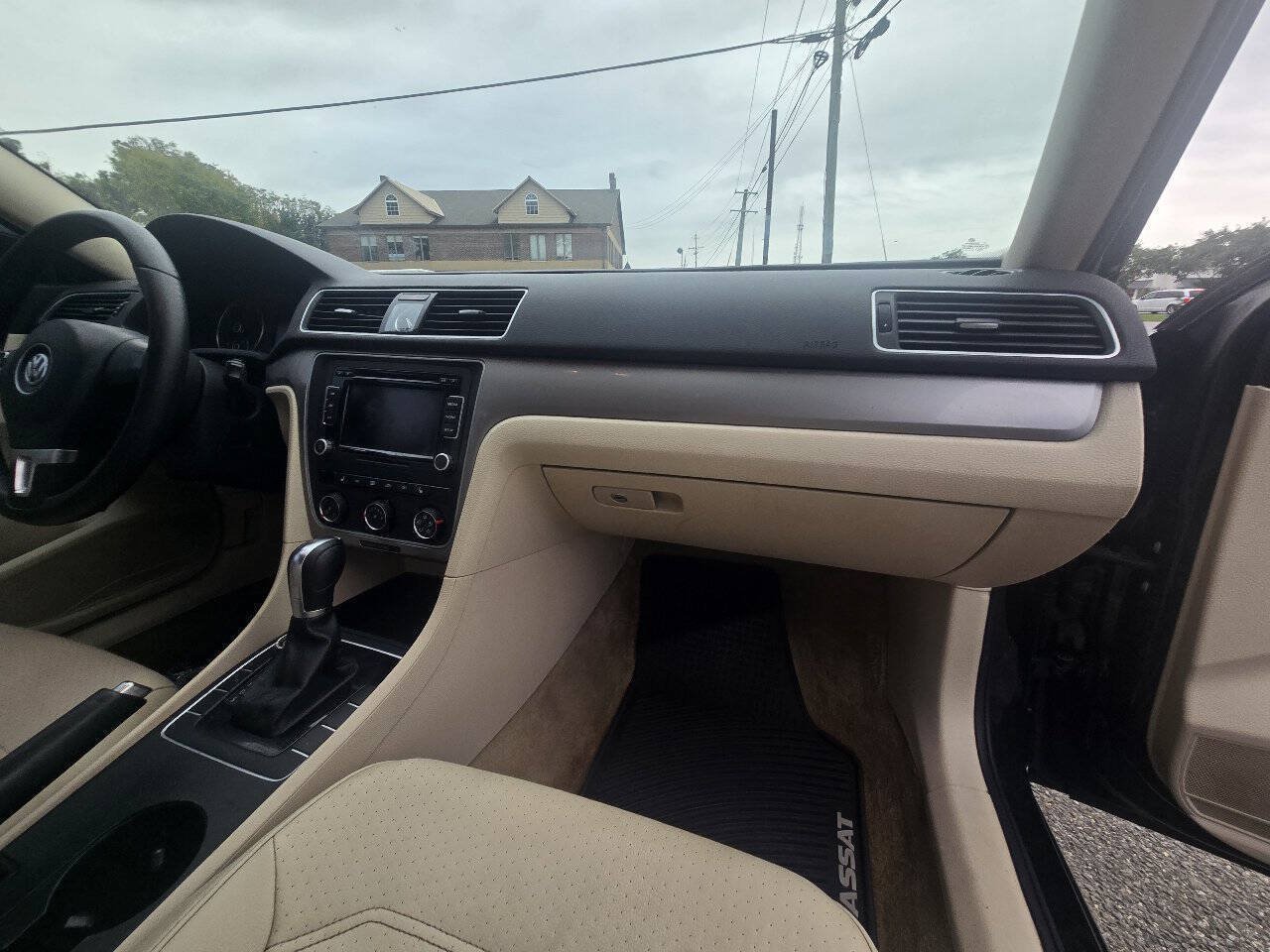 Used 2015 Volkswagen Passat 1.8T Limited Edition FWD image 36