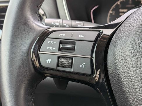 Used 2025 Honda Pilot EX-L image 22