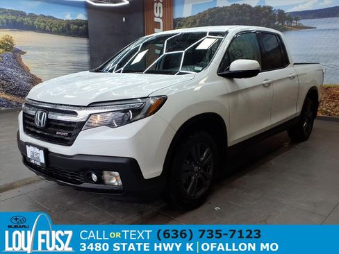 Used 2020 Honda Ridgeline Sport image 2