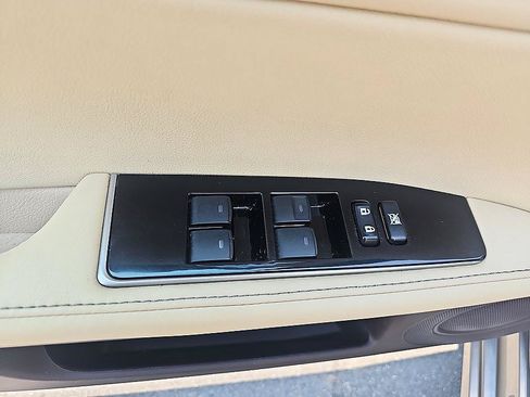 Used 2017 Lexus ES 350 FWD image 12