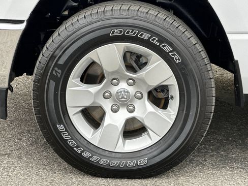 Used 2023 RAM 1500 Big Horn AWD/4WD image 35