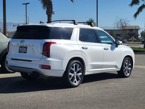 Used 2022 Hyundai Palisade Limited w/ Winter Package image 2