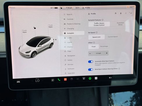 Used 2021 Tesla Model 3 Standard Range Plus image 25