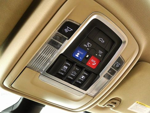 Used 2022 RAM 3500 Limited image 34