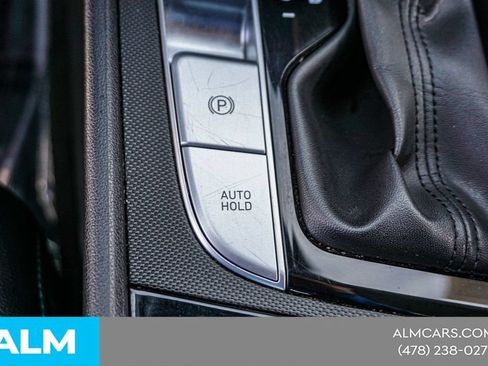 Used 2024 Hyundai Elantra Limited FWD image 41
