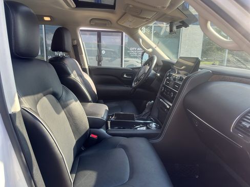 Used 2023 INFINITI QX80 Premium Select w/ Cargo Package AWD/4WD image 10