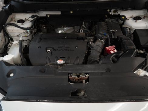 Used 2017 Mitsubishi Outlander Sport ES image 36