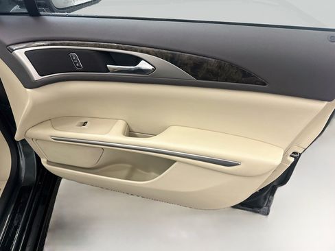 Used 2015 Lincoln MKZ w/ Equipment Group 102A Reserve FWD image 33