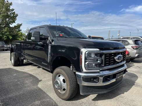 Used 2025 Ford F350 Lariat AWD/4WD image 11