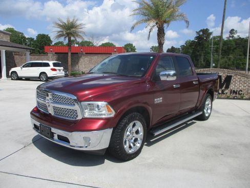 Used 2016 RAM 1500 Laramie w/ Convenience Group image 4