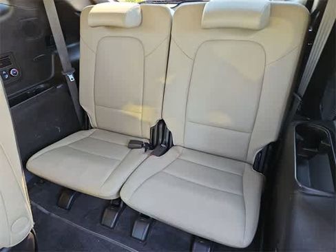Used 2019 Hyundai Santa Fe XL image 39