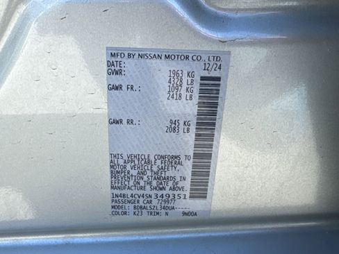 Used 2025 Nissan Altima 2.5 SR image 32