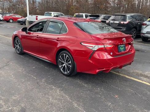Used 2020 Toyota Camry SE image 6