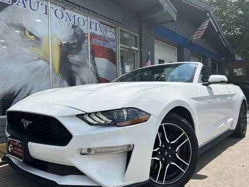 Used 2018 Ford Mustang Premium image 9