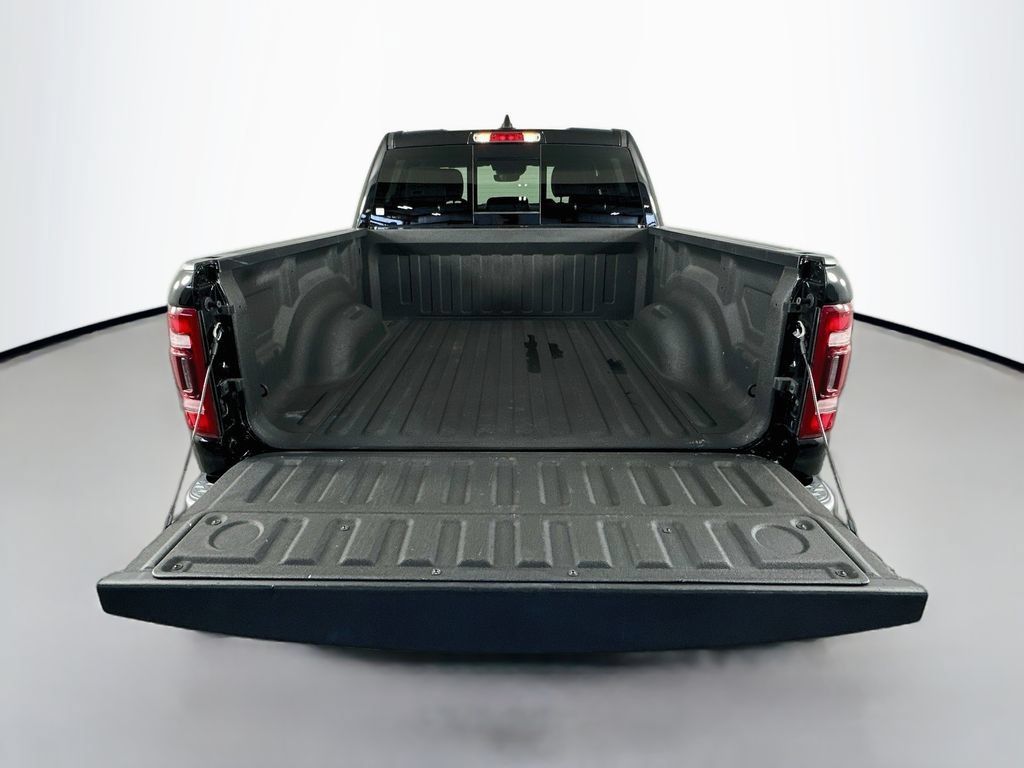 Used 2023 RAM 1500 Laramie AWD/4WD image 29