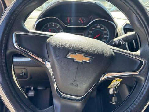 Used 2018 Chevrolet Cruze LS FWD image 19