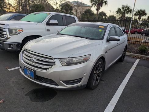 Used 2014 Ford Taurus Limited w/ Equipment Group 301A image 3