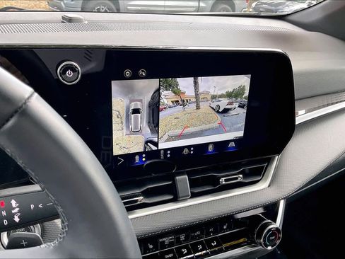 Certified 2025 Chevrolet Equinox LT w/ Safety and Technology Package image 21