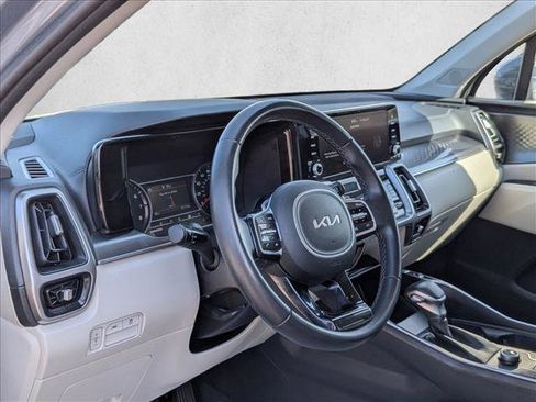 Used 2023 Kia Sorento S FWD image 10