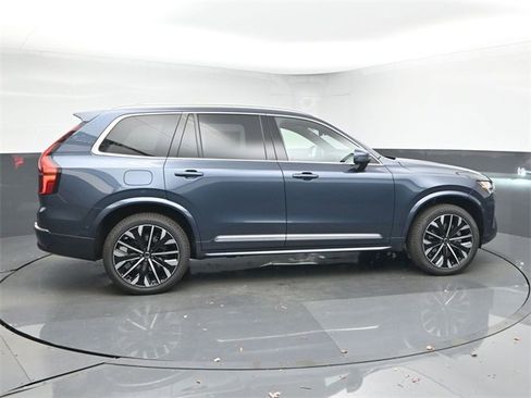 New 2026 Volvo XC90 B6 Plus w/ Protection Package Premier image 8
