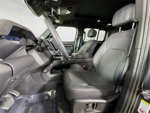Certified 2025 Land Rover Defender 110 V8 image 11